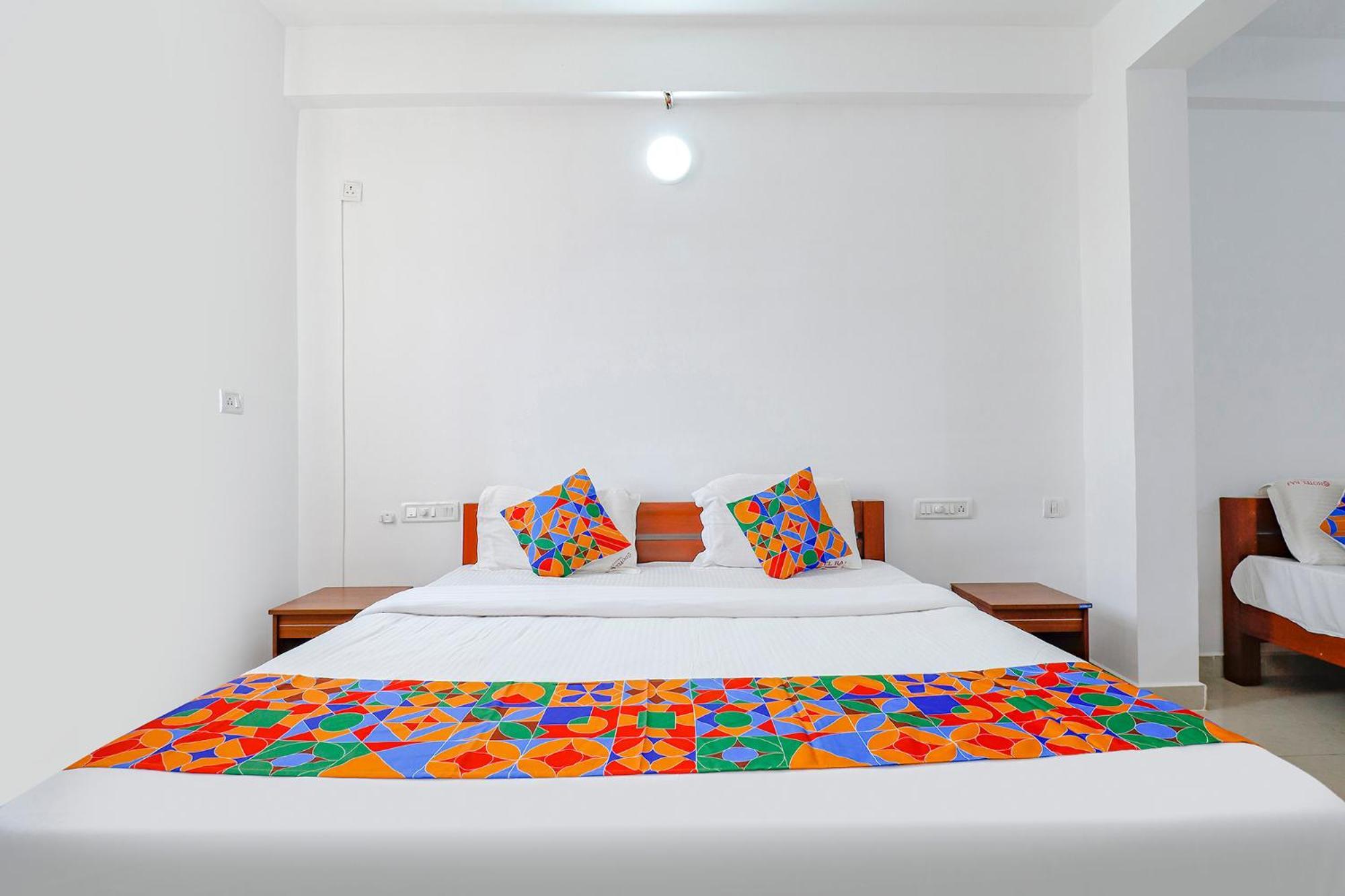 Fabhotel Raj Residency - 1Km From Madikeri Fort Esterno foto