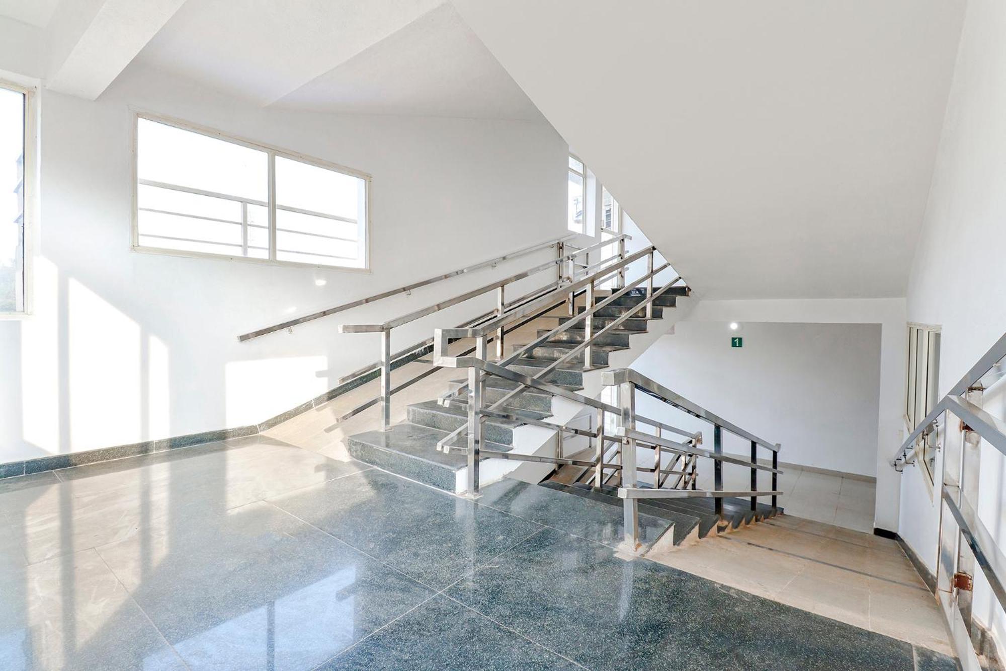 Fabhotel Raj Residency - 1Km From Madikeri Fort Esterno foto